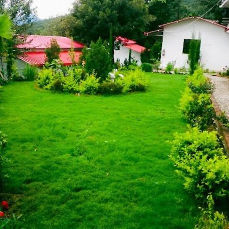 The Village Retreat Resort , Guptkashi Gupta Kāshi Εξωτερικό φωτογραφία