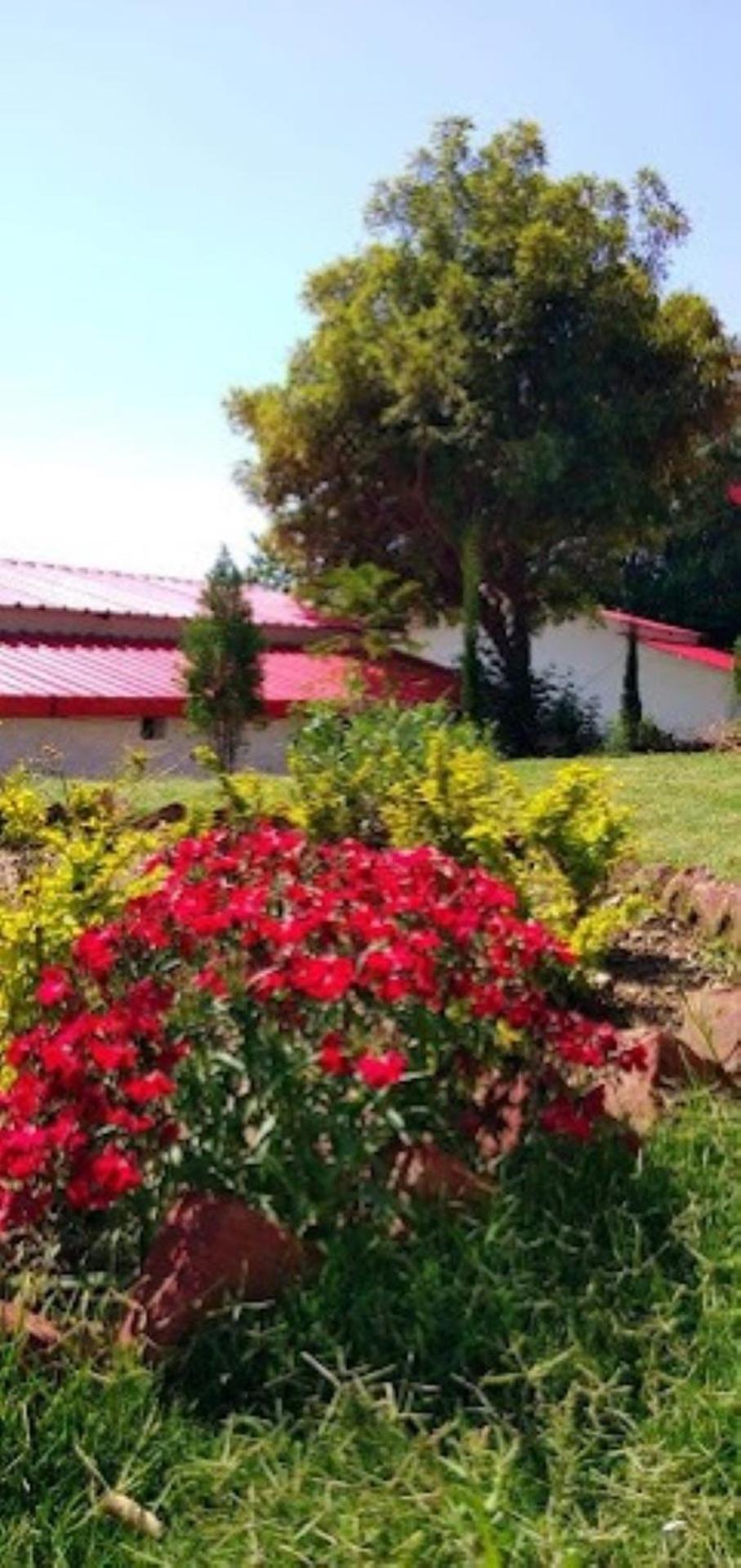 The Village Retreat Resort , Guptkashi Gupta Kāshi Εξωτερικό φωτογραφία