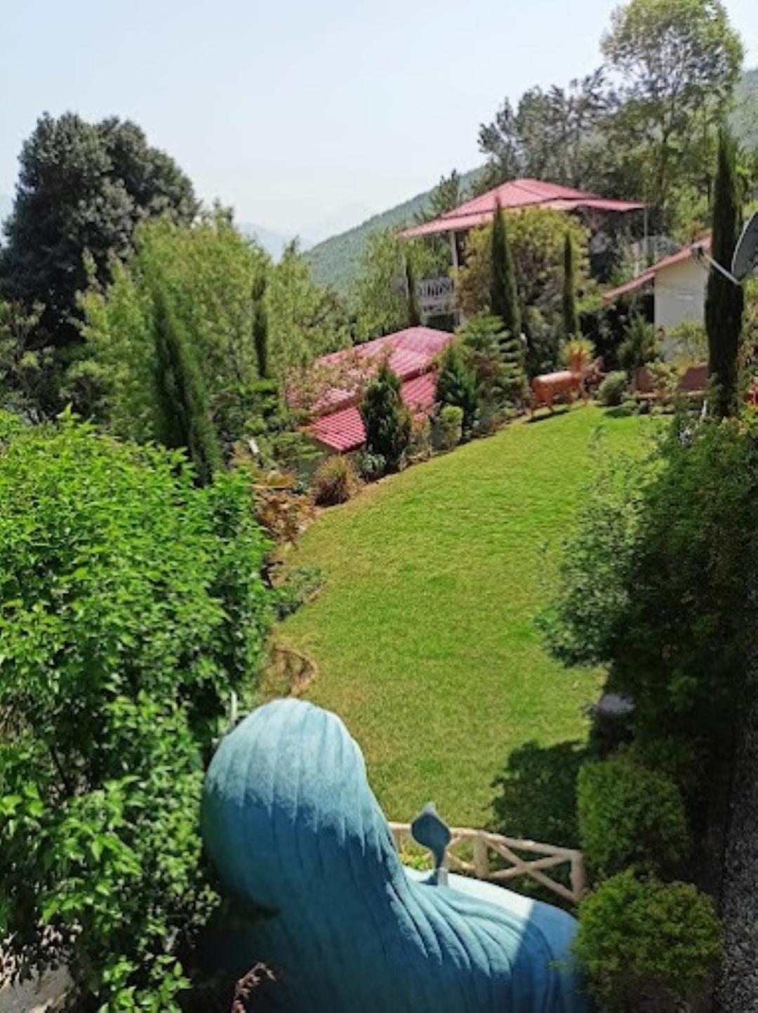 The Village Retreat Resort , Guptkashi Gupta Kāshi Εξωτερικό φωτογραφία
